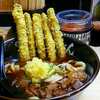 札幌市　元祖　肉肉うどん　/　肉・ゴボウ・生姜たっぷり
