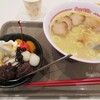 スガキヤ　肉入りラーメン・クリームぜんざい
