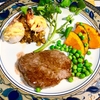 Happy Birthday! ちょっといい牛肉ステーキと海老とサーモンで祝いメニュー
