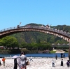 錦帯橋まつり（５）まつりの風景＜１＞錦帯橋を渡る大名行列（山口県岩国市岩国）