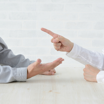 喧嘩する夢は心の葛藤のサイン？心理士監修のもと、相手や結果別に意味を解説
