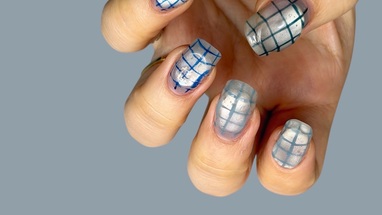 セルフネイルメモ：グリッド柄とクリア立体のネイル