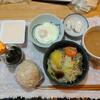野菜味噌汁(新規作成)。子持ちシシャモ。レンチン目玉焼き。