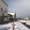 久しぶりの雪でおおはしゃぎ