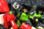 怖いから撃っちゃうんだよ。KRe-O TRANSFORMERS MICROCHANGERS DECEPTICON HOOK