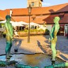 街全体が世界遺産！カレル橋からマリファナショップ、小便大僧までプラハ観光は見どころ沢山：「魅力的な」は英語で何という？