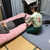さゆみちゃんが、母の足の浮腫みケア