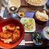 桐生市本町の「藤屋本店」で名物ソースかつ丼とひもかわうどん