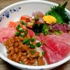 海鮮納豆丼、豚肉つけ汁そば