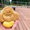 越路 岡鶴堂(コーカクドー)菓子舗のホタル焼と焼きたてパン