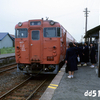 朝の計根別駅で