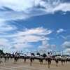 体育大会の空ー若い命の躍動