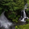 龍頭の滝と湯滝