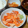 今日の食べ物　朝食にサーモンの刺身