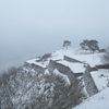 雪の　竹田城