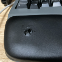 Kinesis Advantage360のパームレストを一年間使ったら破れた