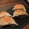 果皮と餡で、焼餃子 & ブルーチーズとクルミ味噌醤油焼きそば＠西８丁目