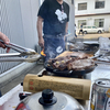 バーベキューインストラクターの焼く肉