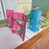 ２年生：図工「窓を開いて」展示