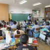 ３年生：図工　読書感想画の鑑賞