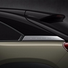 ボディカラーがジルコンサンドメタリックなMX-30 2022年モデルの実車画像。