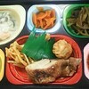 若鶏の照り焼き　シューマイ弁当