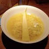 大人の夏休みのはずが…。南新宿でラーメンのようなうどんを食べる。