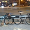 友人のピストのチェーンリングを交換したりチェーンを延長したり、そのまま一緒に大阪市内まで走りに行ったり・・・。