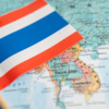 タイの国旗｜初めは赤一色？！タイ国旗の歴史とその変遷