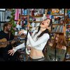 今日の動画。 - Caroline Polachek: Tiny Desk Concert