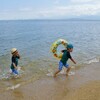 砂浜を歩き〜石風呂へ