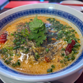 【桜新町ランチ】隠れ家的中華『餃子荘 紅蜥蜴』で名物・担々麺を堪能！