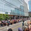 本日除隊BTSテヒョン＆RM、HYBE社屋前に世界各国のファン1500人が集まる！