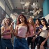 KATSEYE の「Debut」 歌詞和訳,曲は、自信と自己肯定、そして一貫性をテーマにしています