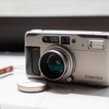 T2でもT3でもないCONTAXの高級コンパクトフィルムカメラ「CONTAX TVS」について