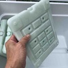 【実際に調べた】保冷剤は上か下どっち？何時間で溶ける？