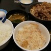 この時期が キター 松屋  牛鍋膳  まっていました～(^∧^)