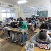 小学校で布切り絵体験教室