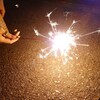 手持ち花火やるなら真夏より今がいい