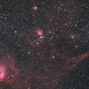 IC417周辺：ぎょしゃ座の散光星雲、散開星団が集中する領域
