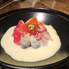 【豊洲直送海鮮丼 五色雲＠永田町】地下鉄駅構内にできたフードコートにて豊洲直送の魚介を使った海鮮丼