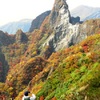 熊本）阿蘇　紅葉した根子岳の天狗岩周辺