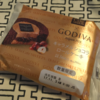 【コンビニ】ローソンのGODIVAコラボ キャラメルショコラロールケーキ