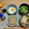 野菜味噌汁(２日目)。レンチン目玉焼き。調子失敗ブロッコリー。