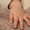 生後3か月｜1〜2時間で起きる？睡眠退行の乗り越え方