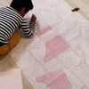 息子と服作り、服の地図写し。