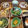 母と年末の百貨店に