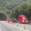 高速道路で、火事？