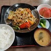 西川口の「あおき食堂」で鶏肉入り野菜炒め定食を食べました🫑