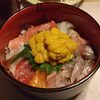 角上魚類で買い物してきて海鮮丼3